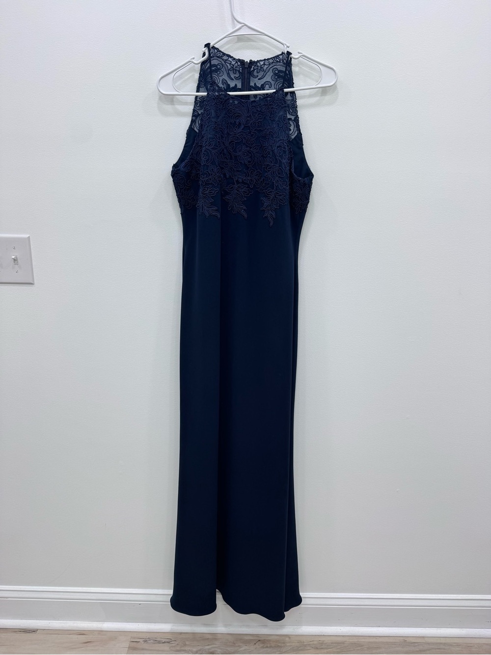 Badgley Mischka Formal Dress Gown Sz 6 Navy Blue embroidered lace bodice